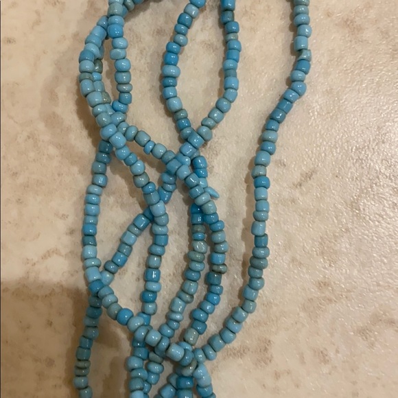 Breaded / Shell Necklace - Picture 3 of 3